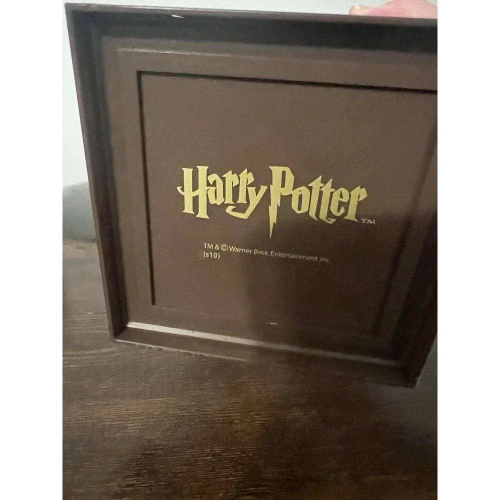 HARRY POTTER MAGICAL CREATURES '' FAWKES THE PHOENIX '' IN CASE DISPLAY ONLY